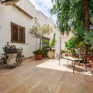 https://la-pergola-custonaci.sicilyhotelsitaly.net